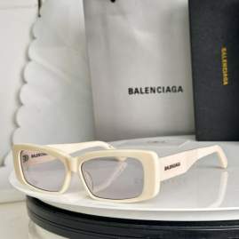 Picture of Balenciaga Sunglasses _SKUfw79480281fw